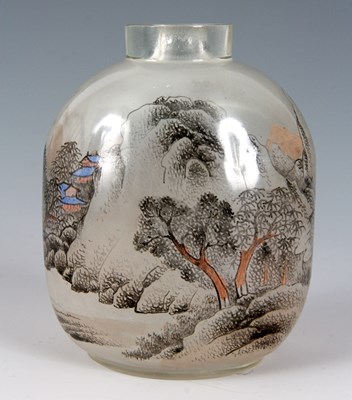 Lot 113 - A LARGE ANTIQUE CHINESE INTERNALLY DECORATED...