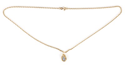 Lot 242 - A LADIES 9CT GOLD AND OPAL PENDANT ON 9CT GOLD NECKLACE