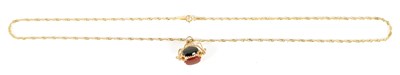 Lot 228 - A LADIES 9CT GOLD NECKLACE WITH SWIVEL FOB PENDANT