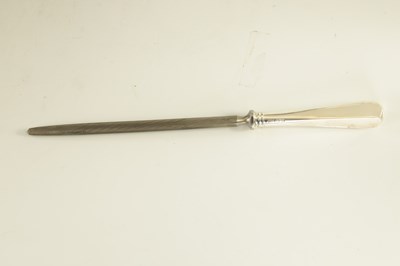 Lot 218 - AN ELIZABETH II SOLID SILVER HANOVERIAN PATTERN CANTEEN OF CUTLERY