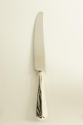 Lot 218 - AN ELIZABETH II SOLID SILVER HANOVERIAN PATTERN CANTEEN OF CUTLERY