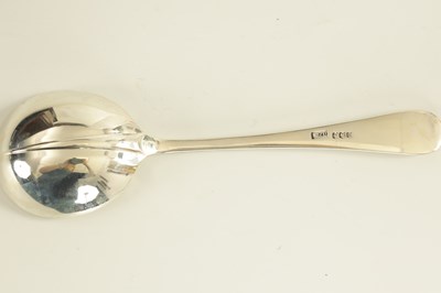 Lot 218 - AN ELIZABETH II SOLID SILVER HANOVERIAN PATTERN CANTEEN OF CUTLERY