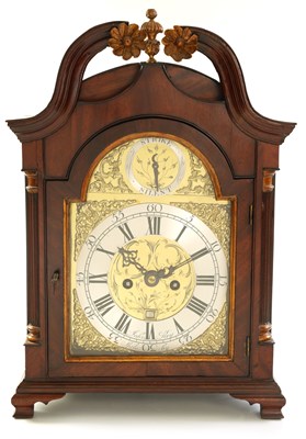 Lot 52 - JOHN KEY, SPILSBY. A RARE PROVINCIAL GEORGE III QUARTER REPEATING BRACKET CLOCK
