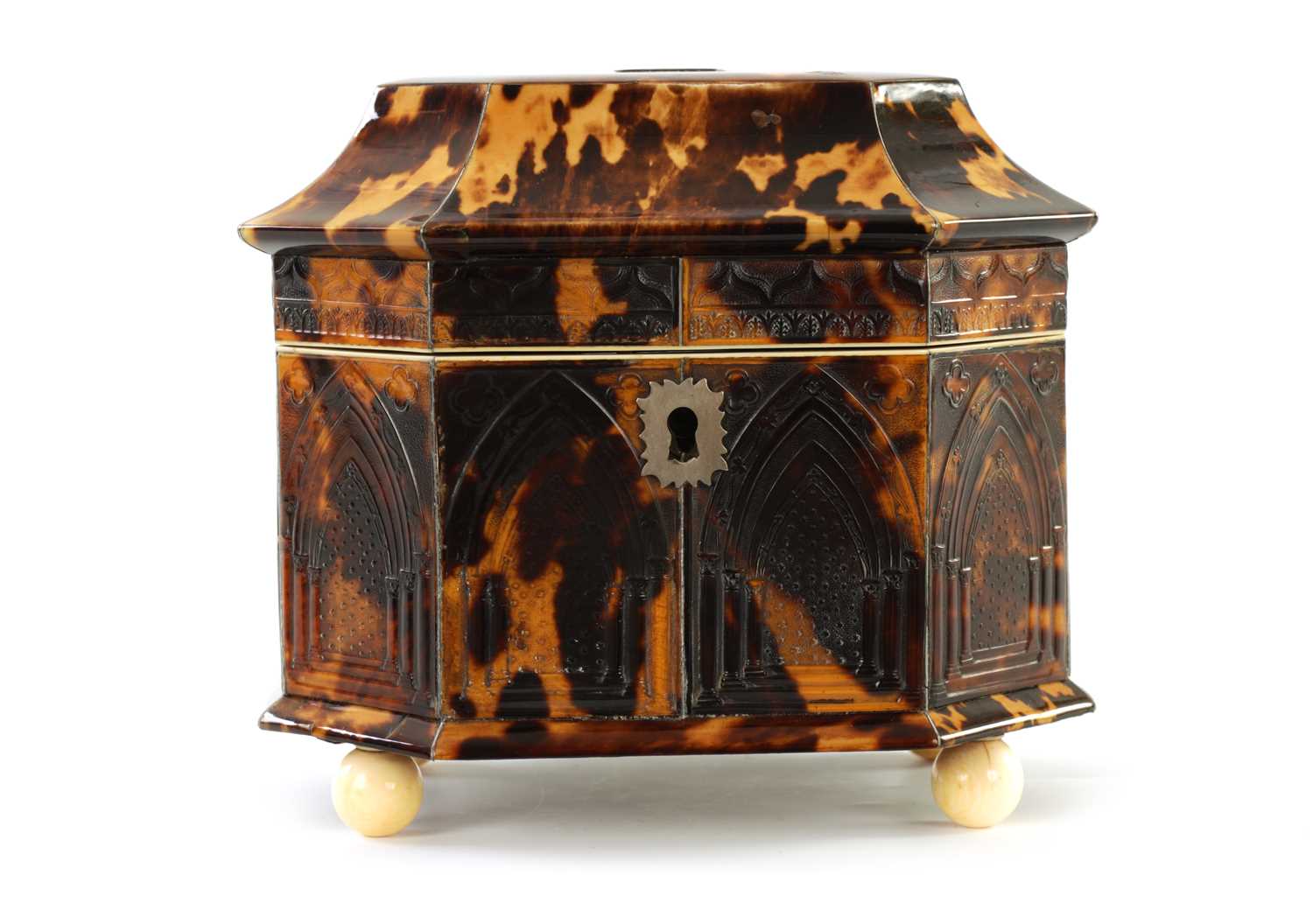 Lot 643 - A FINE REGENCY TORTOISESHELL TEA CADDY