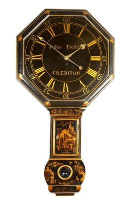 Lot 55 - JOHN TICKELL, CREDITON. A RARE EARLY 18TH CENTURY LACQUERED CHINOISERIE TAVERN CLOCK OF LARGE SIZE