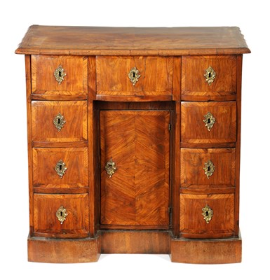 Lot 736 - AN 18TH CENTURY CONTINENTAL WALNUT AND KINGWOOD CROSSBANDED KNEEHOLE DESK