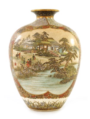 Lot 114 - A FINELY DECORATED JAPANESE MEIJI PERIOD SATSUMA VASE
