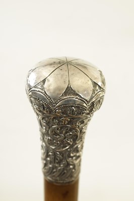 Lot 307 - A LARGE LATE 19TH CENTURY SILVER MOUNTED RHINOCEROS HORN WALKING STICK