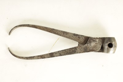 Lot 286 - WOGDON & BARTON, LONDON. A FINE CASED PAIR OF EARLY 19TH CENTURY FLINTLOCK DUELLING PISTOLS