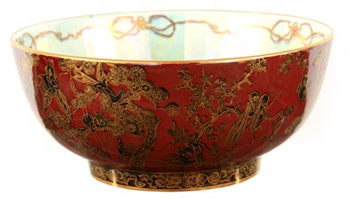 Lot 16 - A RARE WEDGWOOD FAIRYLAND LUSTRE PORCELAIN THUMBELINA FROG BOWL