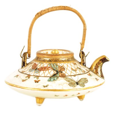 Lot 111 - A LATE 19TH CENTURY JAPENSE SATSUMA WEAR MINATURE TEAPOT
