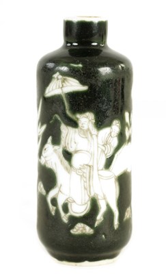 Lot 107 - A 19TH CENTURY JAPANESE CYLINDRICAL PORCELAIN SNUFF BOTTLE