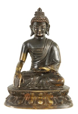 Lot 154 - A 19TH CENTURY TIBETAN CAST BRONZE BUDDHA OF SMALL SIZE