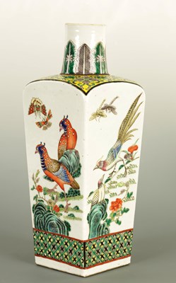 Lot 42 - A CHINESE FAMILLE VERTE SQUARE TAPERING SHOULDERED VASE
