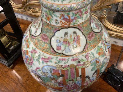 Lot 70 - A PAIR OF 19TH CENTURY FAMILLE VERTE CHINESE CANTON SLENDER NECK SHOULDERED VASES