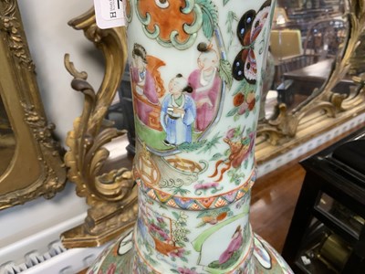 Lot 70 - A PAIR OF 19TH CENTURY FAMILLE VERTE CHINESE CANTON SLENDER NECK SHOULDERED VASES
