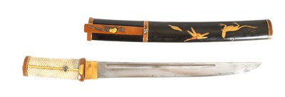 Lot 126 - A 19TH CENTURY JAPANESE LACQUERWORK AND MIXED METAL MOUNTED TANTO