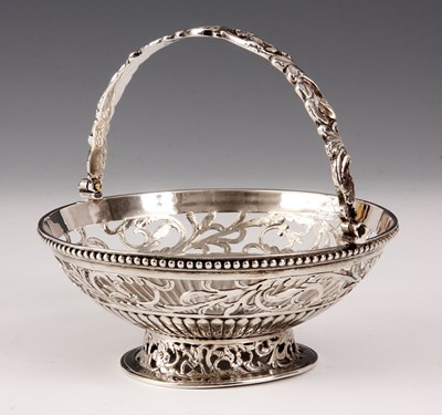 Lot 253 - A MID 19TH CENTURY SWING HANDLE SILVER BON BON...