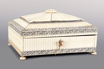 Lot 164 - A REGENCY ANGLO-INDIAN IVORY AND SANDALWOOD VIZAGAPATAM WORK BOX