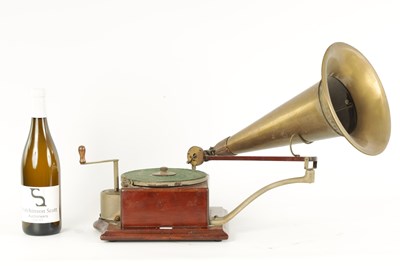 Lot 602 - A VERY RARE LATE 19TH CENTURY "TRADEMARK" GRAMOPHONE BY THE GRAMOPHONE COMPANY