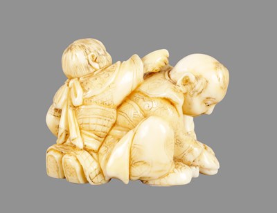 Lot 9 - A EDU PERIOD JAPANESE IVORY NETSUKE