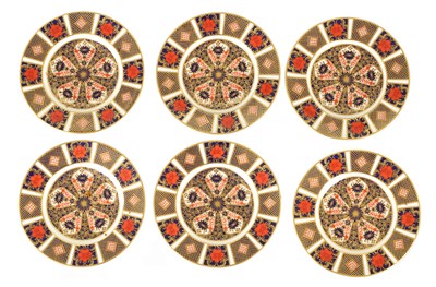 Lot 58 - A SET OF SIX OLD IMARI PATTERN ROYAL CROWN DERBY SIDE PLATES