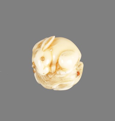 Lot 27 - A EDU PERIOD JAPANESE IVORY OJIME