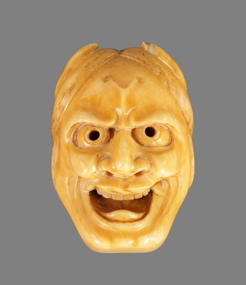 Lot 41 - A EDU PERIOD JAPANESE IVORY NETSUKE