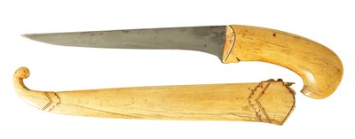 Lot 204 - A RARE INDIAN PESH KABZ DAGGER