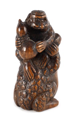 Lot 71 - A FINELY CARVED MEIJI PERIOD NETSUKE