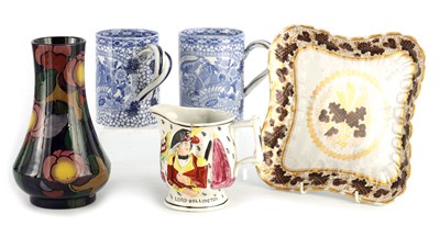Lot 59 - A SELECTION OF CERAMIC ITEMS