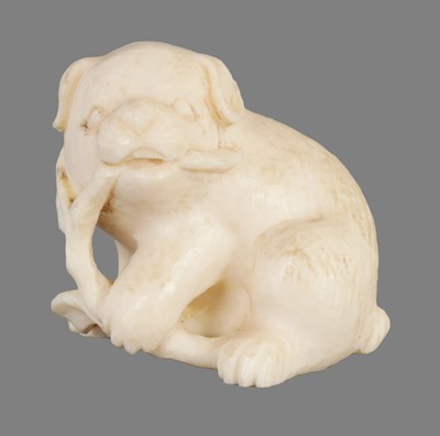 Lot 289 - A JAPANESE MEIJI PERIOD IVORY OKIMONO
