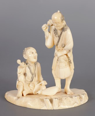 Lot 14 - A JAPANESE MEIJI PERIOD IVORY OKIMONO