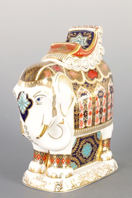 Lot 137 - A ROYAL CROWN DERBY IMARI ELEPHANT