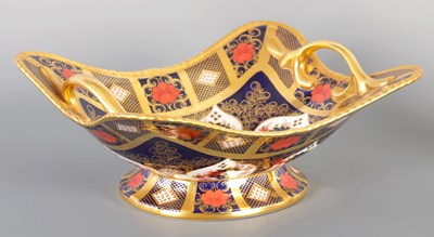 Lot 106 - A LARGE ROYAL CROWN DERBY IMARI PATTERN BASKET