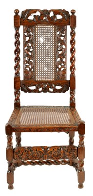 Lot 855 - A WILLIAM AND MARY WALNUT SINGLE SIDE CHAIR