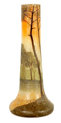 Lot 28 - AN EARLY 19TH CENTURY LAGRAS CAMEO TAPERING SUNSET LANDSCAPE VASE