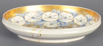 Lot 114 - A LATE 19TH CENTURY PORCELAIN OVAL DISH BY ERNST WAHLISS