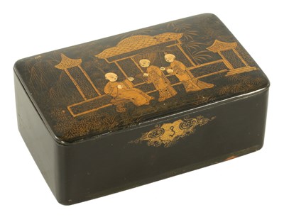 Lot 192 - A SMALL 19TH CENTURY CHINESE CHINOISERIE LACQUERED BOX