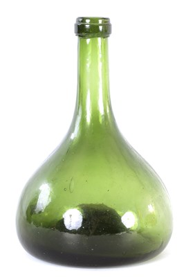 Lot 15 - AN 18TH CENTURY GREEN GLASS ONION SHAPED WINE BOTTLE