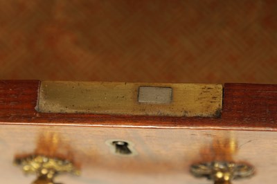 Lot 913 - A RARE GEORGE III MAHOGANY LIBRARY SECRETAIRE CHEST OF DRAWERS WITH DETACHABLE  BOOK CARRIER