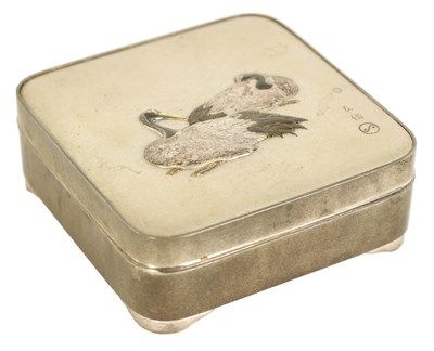 Lot 213 - A JAPANESE MEIJI PERIOD SILVER LIDDED BOX