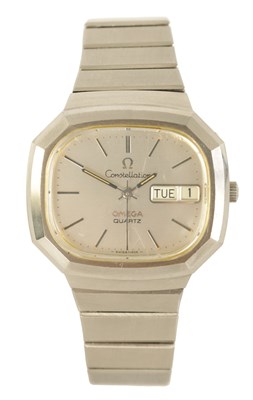 Lot 280 - A 1970’S GENTLEMEN’S STEEL OMEGA CONSTELLATION QUARTZ WRISTWATCH