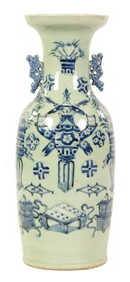 Lot 231 - A LARGE 19TH CENTURY CHINESE CELADON GLAZE PORCELAIN VASE