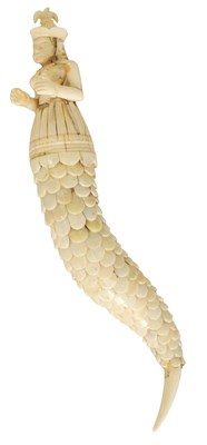 Lot 176 - AN EARLY INDIAN MUGHAL IVORY POWDER FLASK