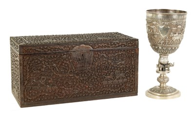 Lot 206 - AN IMPRESSIVE LATE 19TH/EARLY 20TH CENTURY ANGLO INDIAN SILVER TROPHY CUP IN A FITTED CARVED HARDWOOD BOX