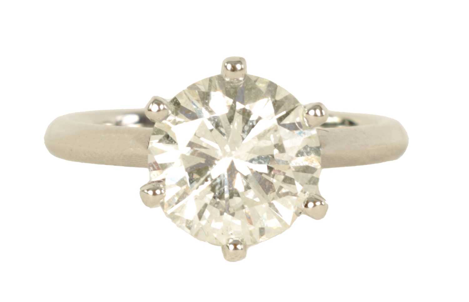Lot 254 - A VERY FINE 18K WHITE GOLD 3CT SOLITAIRE DIAMOND RING
