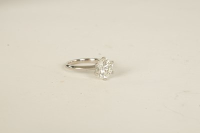 Lot 254 - A VERY FINE 18K WHITE GOLD 3CT SOLITAIRE DIAMOND RING