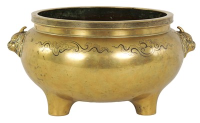 Lot 167 - AN OVERSIZED 18TH/19TH CENTURY CHINESE CAST BRONZE CENSER