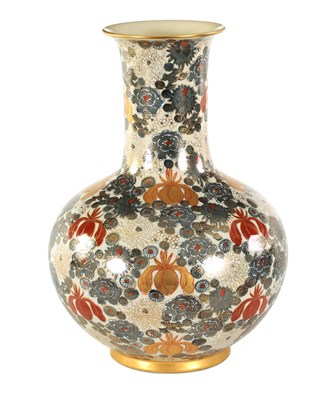 Lot 77 - A LATE MEIJI PERIOD JAPANESE SATSUMA VASE